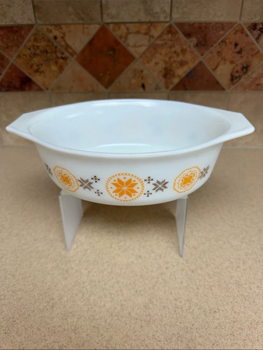 Pyrex Town & Country 1 1/2 Quart Divided Dish & 1 1/2 Quart Casserole 043